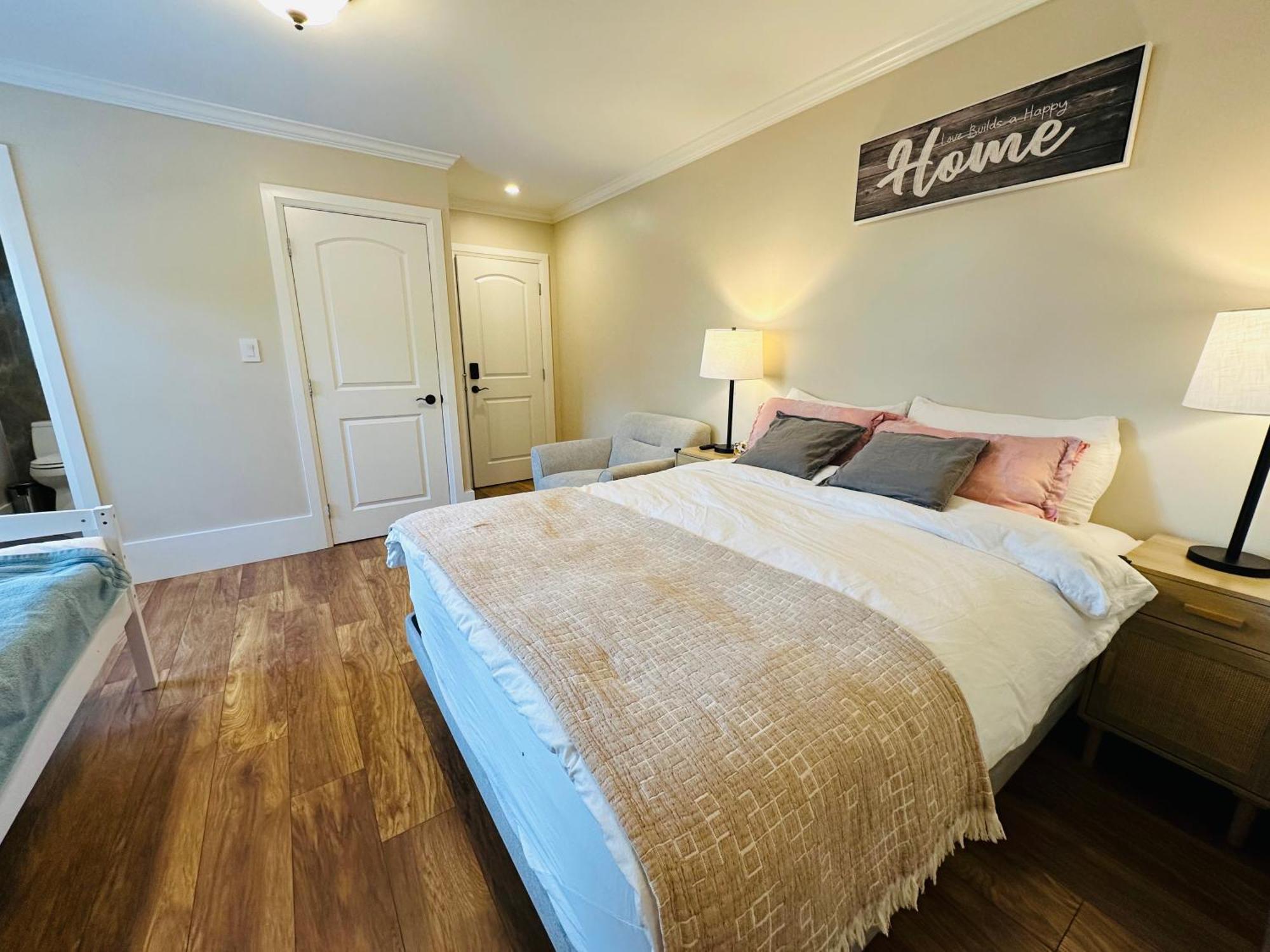 Shaughnessy Cozy Bedrooms Guest House Vancouver Exterior photo